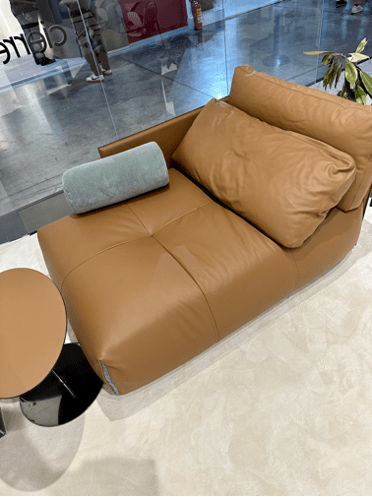 Кожаная мебель на выставке ISaloni 2023