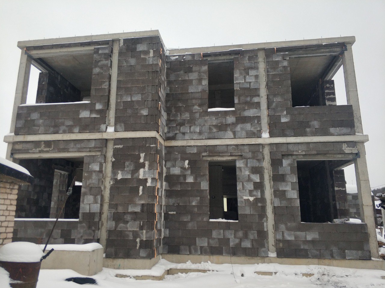 Процесс стройки двухэтажного дома в Тарасово