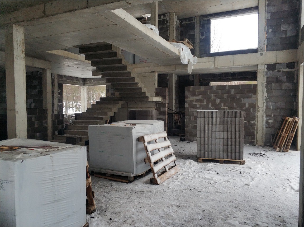 Процесс стройки двухэтажного дома в Тарасово